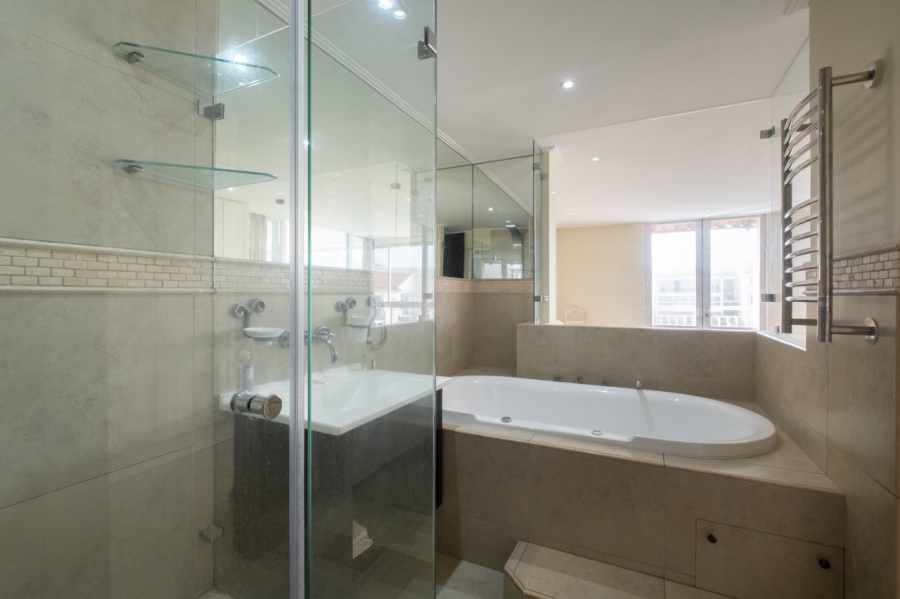 To Let 4 Bedroom Property for Rent in Port St Francis Eastern Cape
